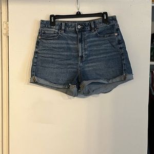 American Eagle Denim Mom Shorts (size 10)